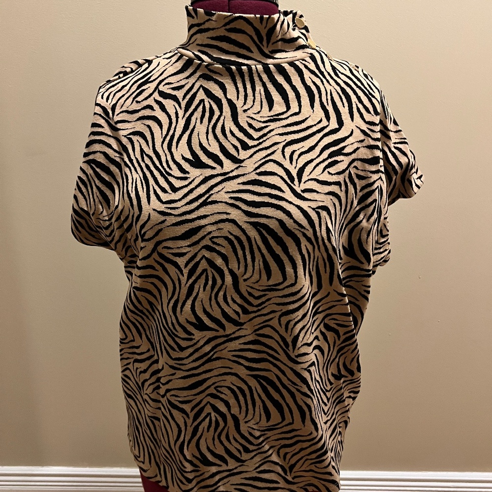 NWT Ann Taylor Animal print Women's Top
